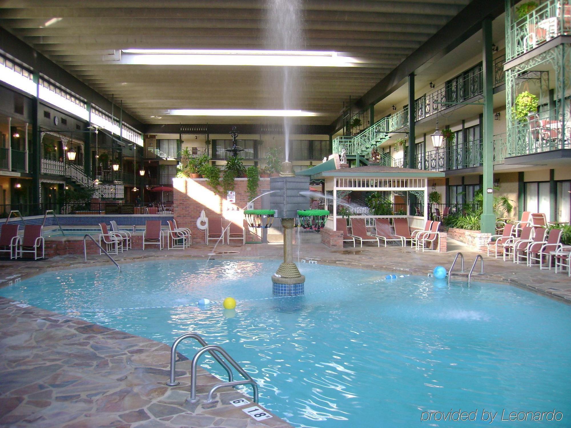 Holiday Inn Perrysburg French Quarter Einrichtungen foto